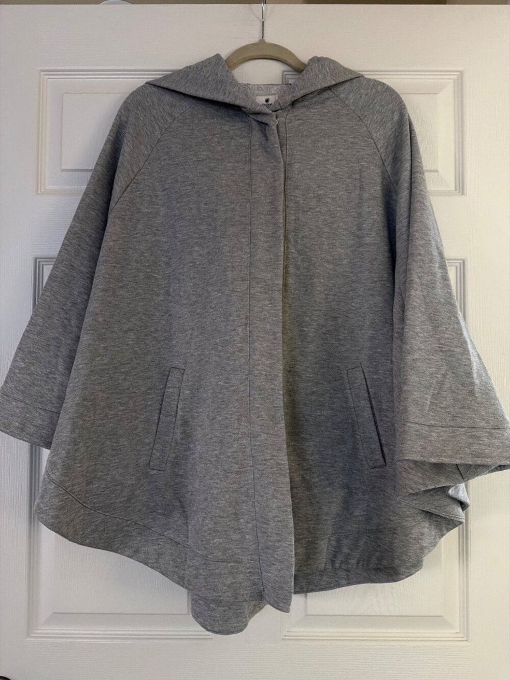 Holland America Line Gray Hooded Poncho Cape L/XL Polyester Blend Made In Vietna
